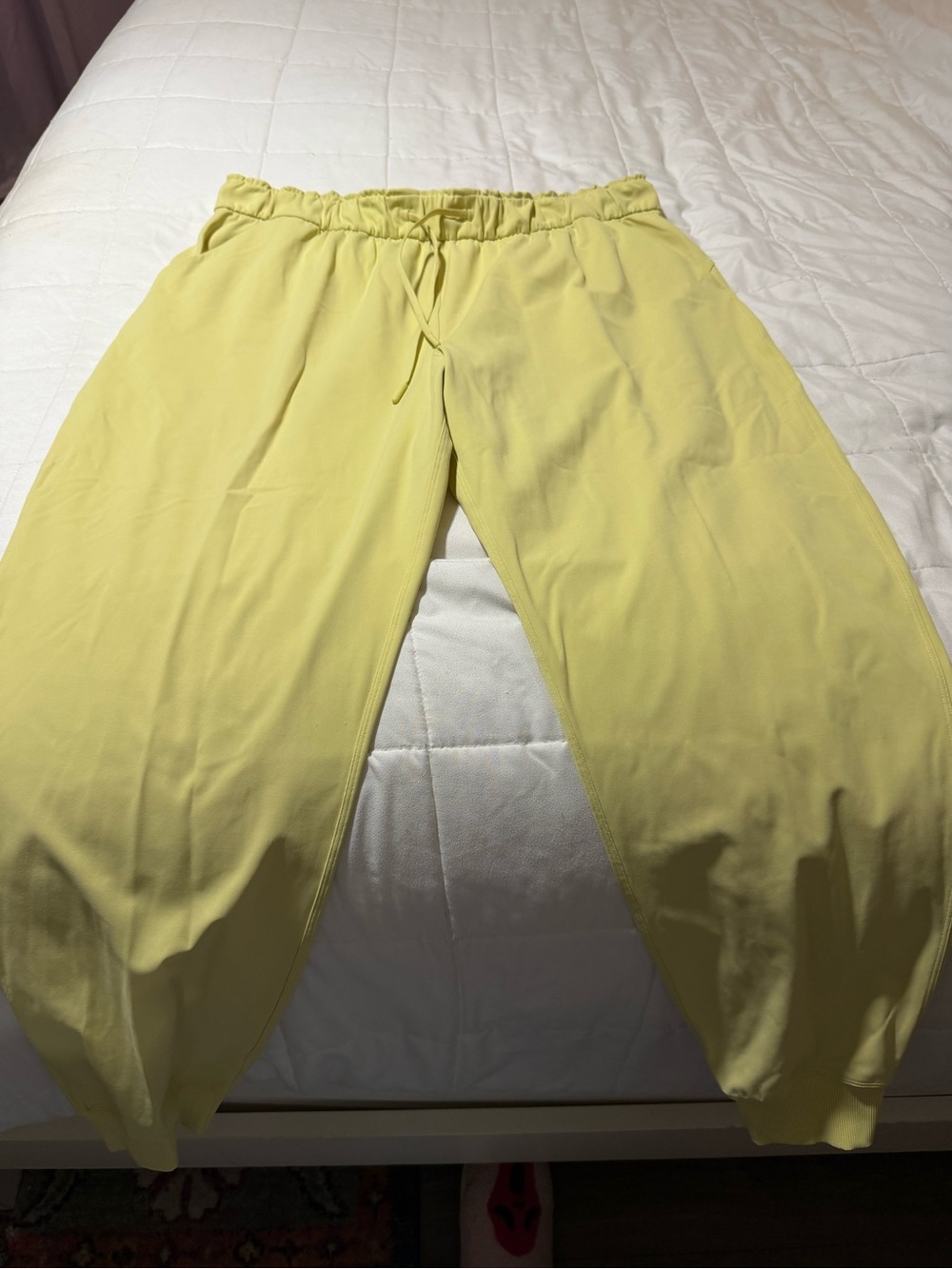 Athleta Women's Light Yellow Drawstring Joggers
